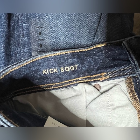 Women's 8 Short Kickboot American Eagle Jeans NEW - Picture 5 of 7